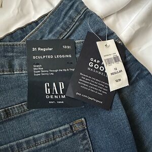 NWT GAP Women's Skinny Sculpted legging Jeans size 12/31